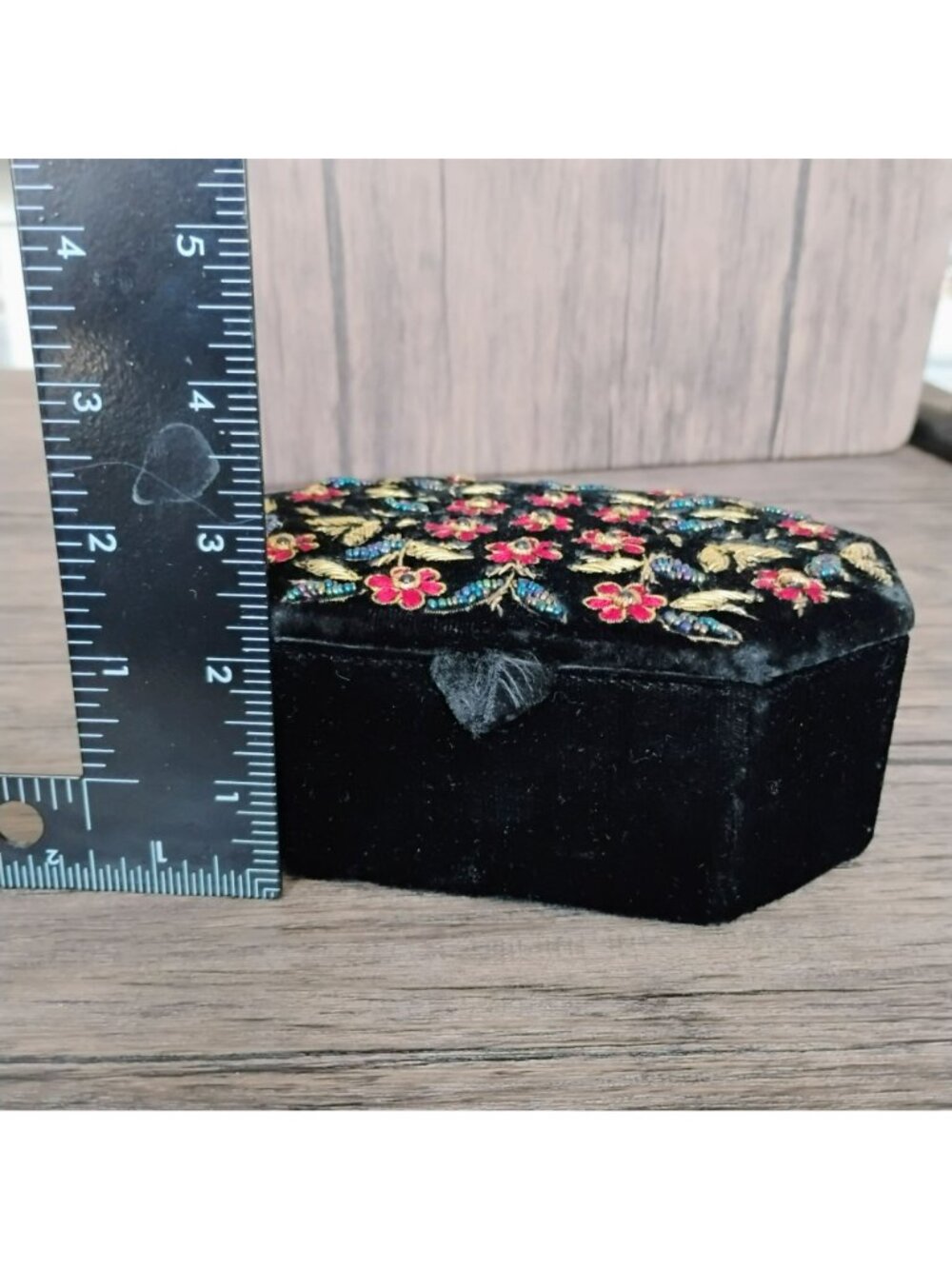 Vintage Indian Zardozi Embroidered Black Velvet Jewelry Box, 6" Octagon Boho - Picture 7 of 11